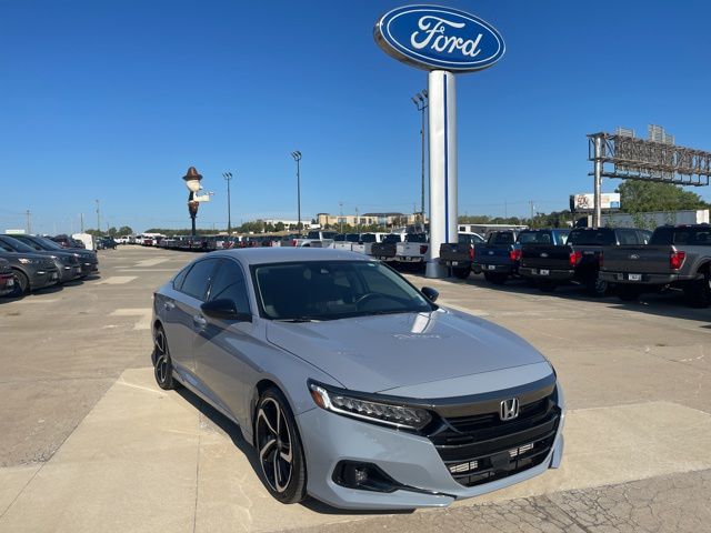 Used 2022 Honda Accord Sport Special Edition with VIN 1HGCV1F45NA045114 for sale in Kansas City