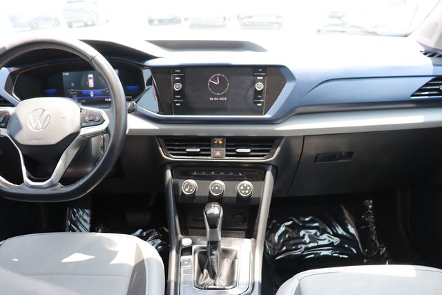 2022 Volkswagen Taos 1.5T SE photo