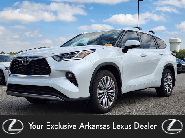 White (Wind Chill Pearl) 2025 Toyota Highlander Platinum AWD SUV / Crossover All-Wheel Drive 8-Speed Automatic