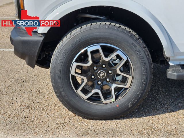 2024 Oxford White Ford Bronco Outer Banks 4X4 SUV