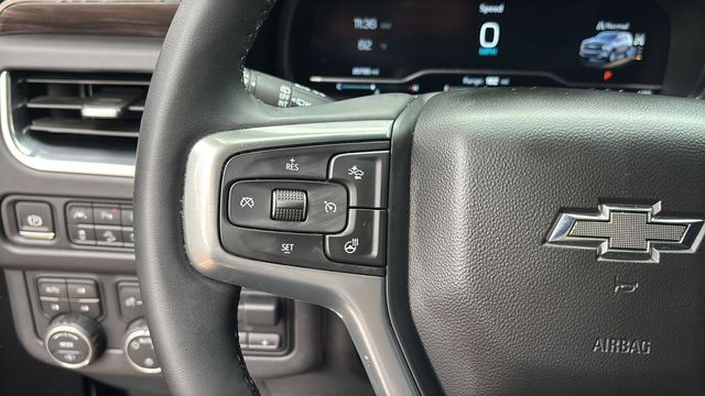 Used 2024 Black Chevrolet Z71 image 23