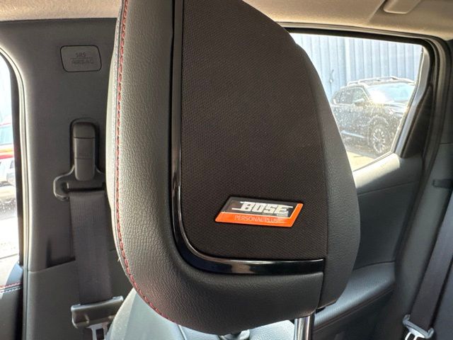Certified Used 2025 Gun Metallic/Super Black Nissan SR image 12