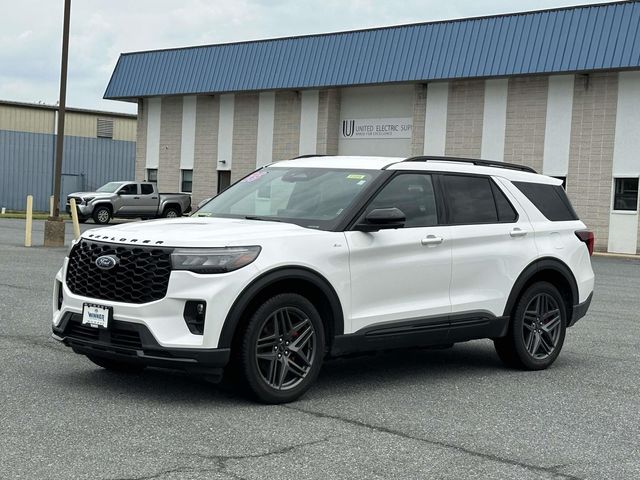 2025 Ford Explorer ST-Line AWD