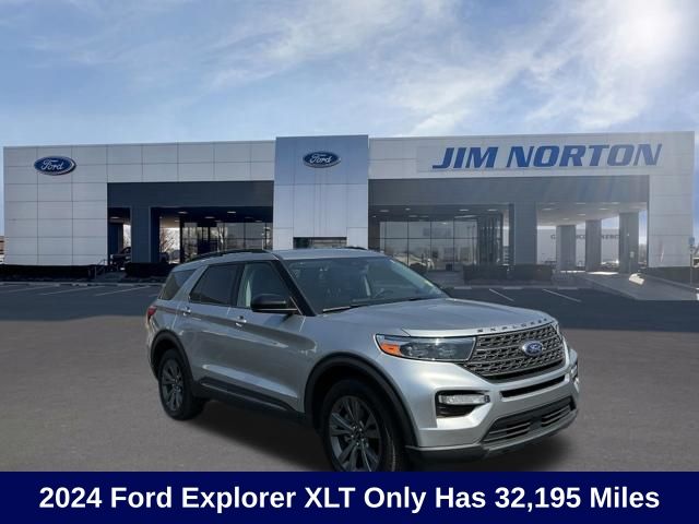 Silver Metallic 2024 Ford Explorer SUV / Crossover All-Wheel Drive Automatic