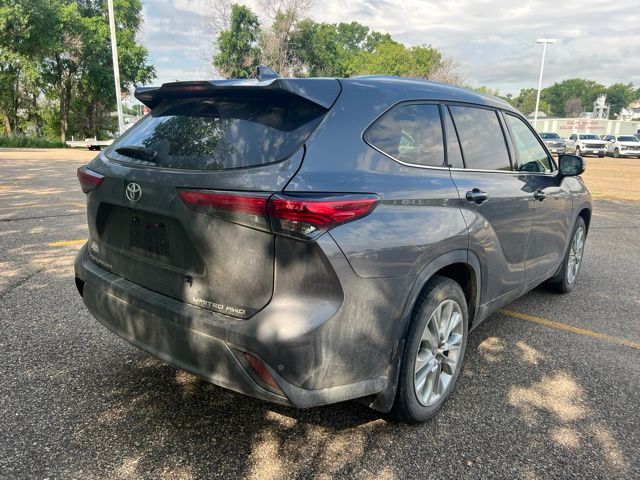 2021 Magnetic Gray Metallic Toyota Highlander Limited AWD SUV