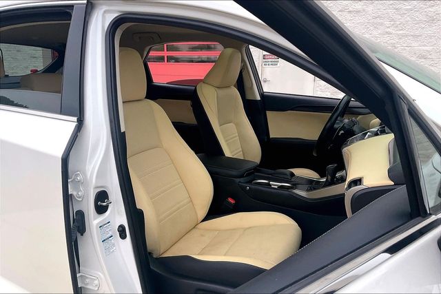 2021 Lexus NX 300 - Photo 7