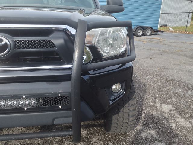 2013 Toyota Tacoma Base 12