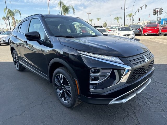 2024 Mitsubishi Eclipse Cross SE 3