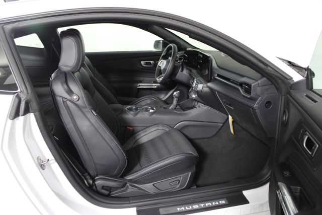 2025 Ford Mustang EcoBoost Premium photo