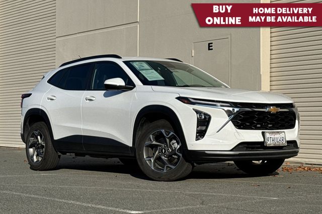 2025 Chevrolet Trax LT FWD