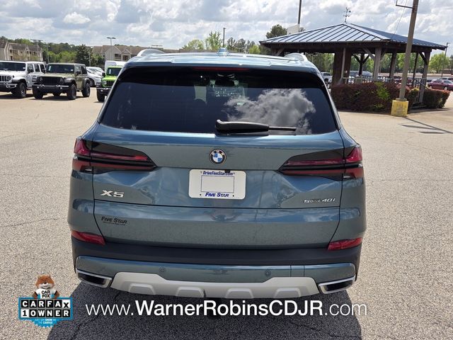 Used 2025 Blue BMW sDrive40i image 10