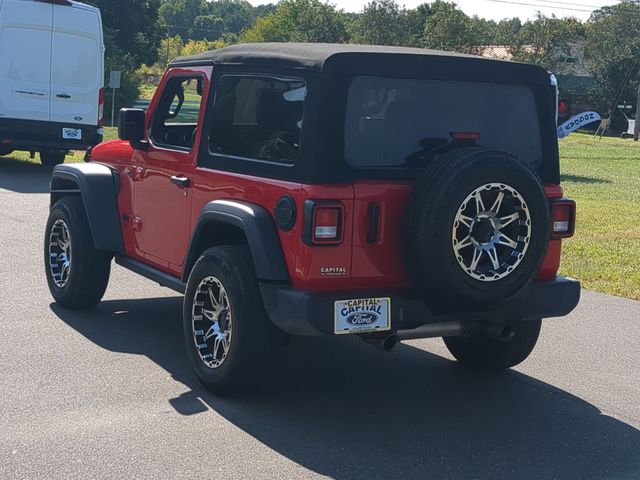 Used 2022 Red Jeep Sport S image 11