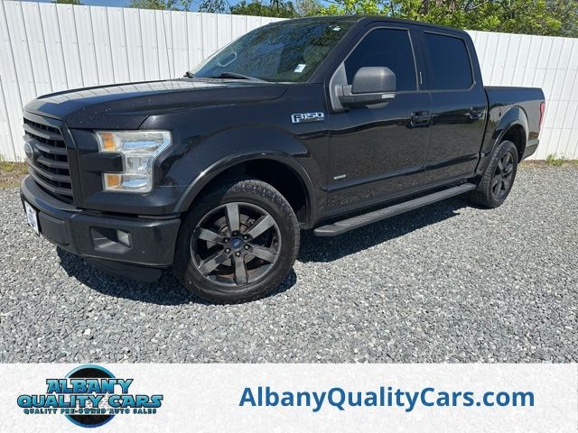 Tuxedo Black Metallic 2015 Ford F-150 XLT SuperCrew Pickup Truck 4X2 6-Speed Automatic
