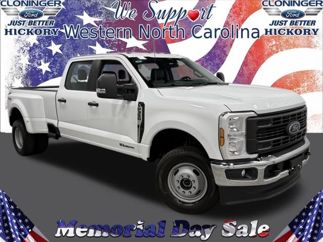 2025 Ford F-350SD XL photo