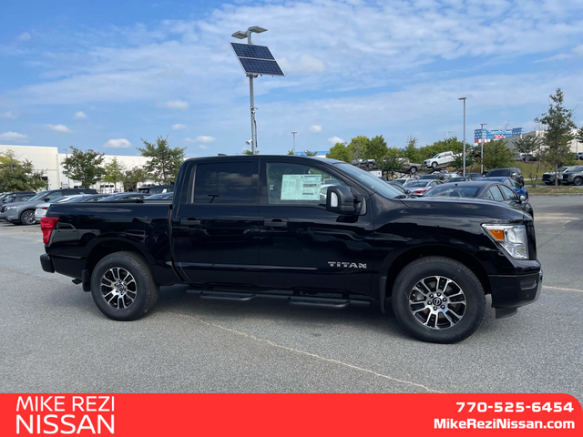 2024 Nissan Titan SV 2