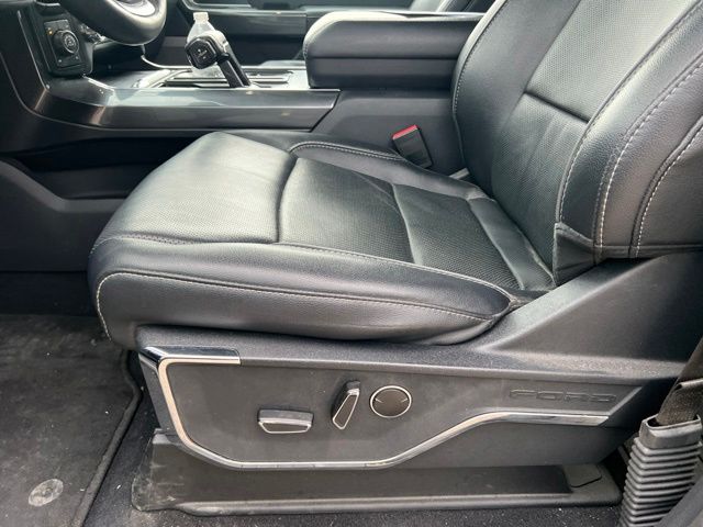 2023 Agate Black Metallic Ford F-150 Lariat 4X4 Truck