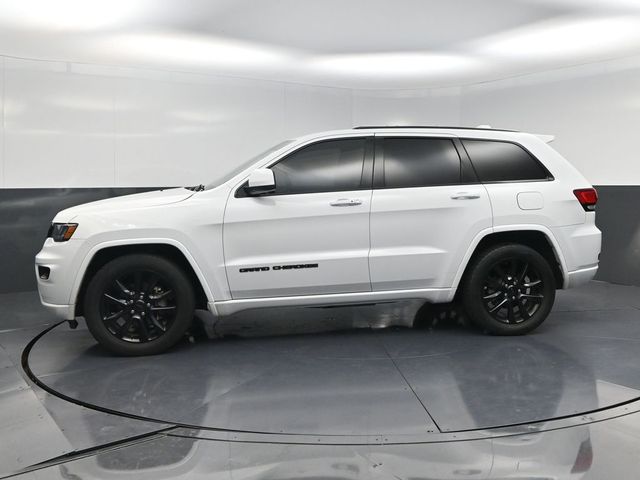 2020 Jeep Grand Cherokee Altitude White/off-white at River Oaks CDJR