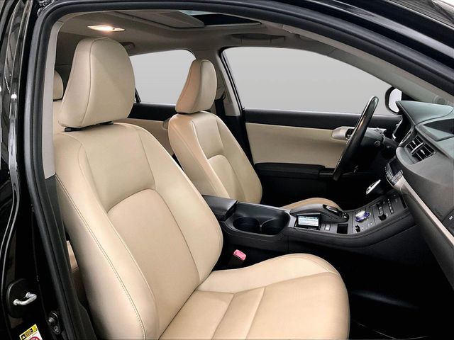 2012 Lexus CT 200h Premium - 7
