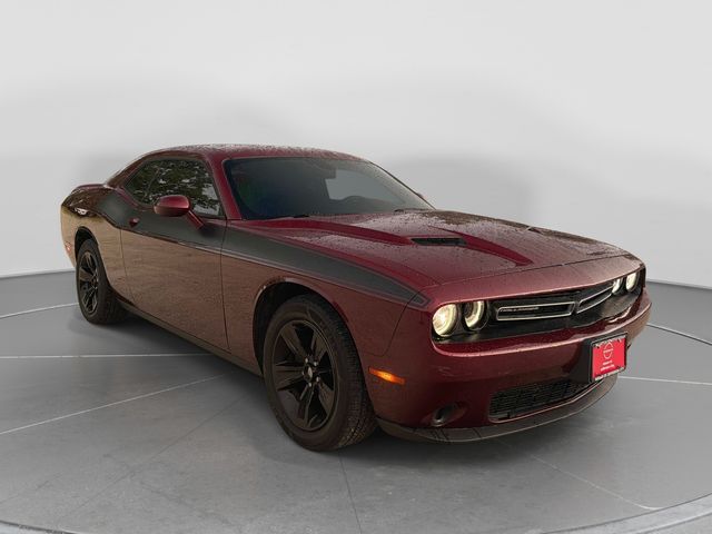 Octane Red Pearlcoat 2020 Dodge Challenger Coupe Rear-Wheel Drive 8-Speed Automatic