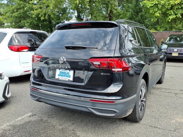 2022 Volkswagen Tiguan - Image 8