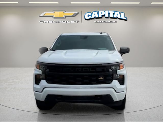 Used 2025 White Chevrolet Custom image 9