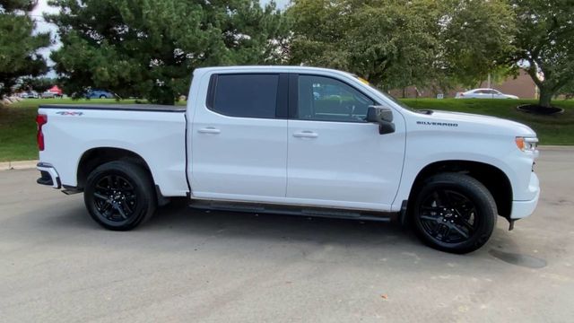 2022 Chevrolet Silverado 1500 RST 9