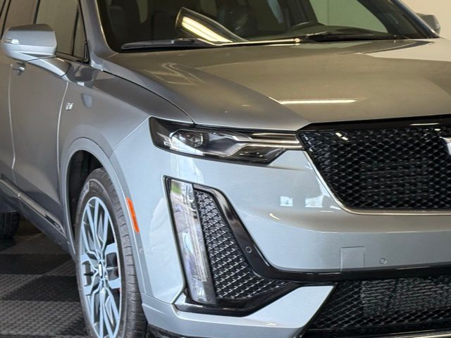 2024 Cadillac XT6 Sport photo