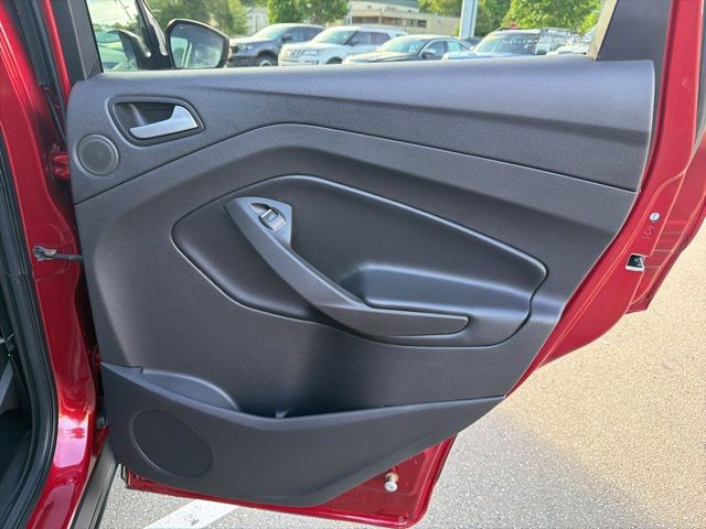 2017 Ford Escape Titanium Ruby Red Metallic - Grieco Acura - Image 23