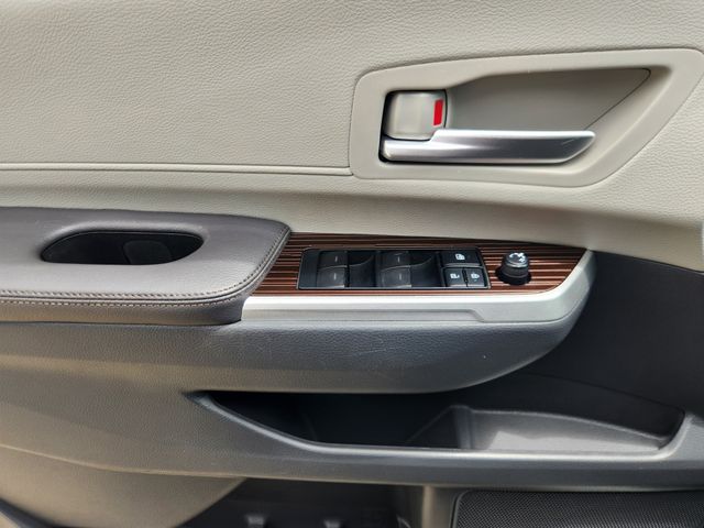 2021 Toyota Sienna XLE Silver at Monument Chevrolet