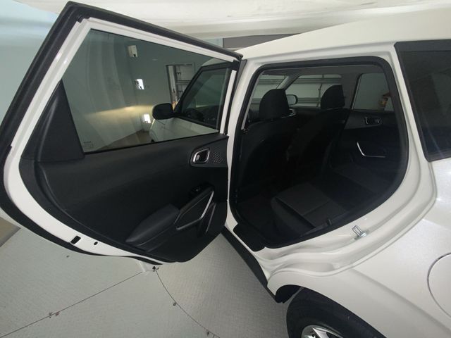 Used 2023 White Kia LX image 21
