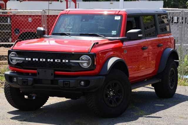 Race Red 2023 Ford Bronco SUV / Crossover Four-Wheel Drive Automatic