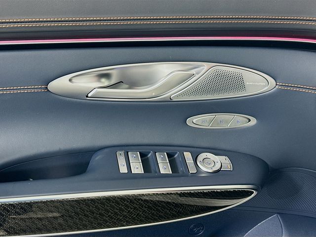 Thumbnail: 2026 Genesis GV70 - 20