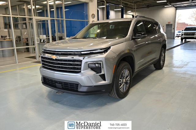 Sterling Gray Metallic 2026 Chevrolet Traverse LT FWD SUV / Crossover Front-Wheel Drive 8-Speed Automatic