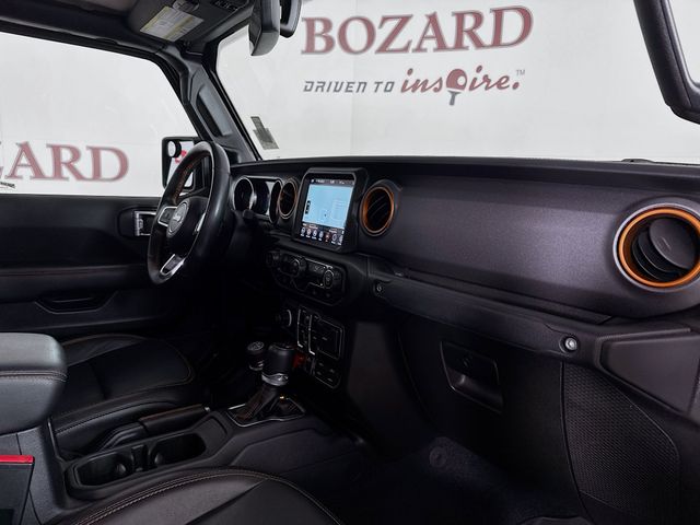 2023 Granite Crystal Metallic Clearcoat Jeep Gladiator Mojave 4X4 Truck