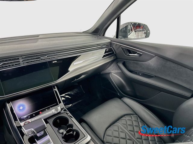 2025 Audi SQ7