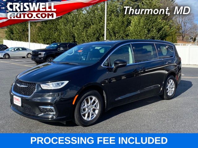 used 2024 Chrysler Pacifica car, priced at $23,668