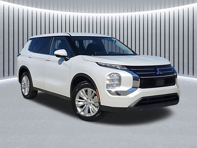 2026 Mitsubishi Outlander ES