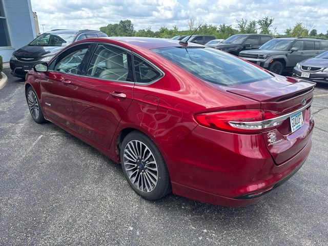 Used 2017  Ford Titanium image 4