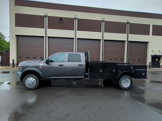 New 2026 Granite Crystal Metallic Clear-Coat Exterior Paint RAM Tradesman image 2