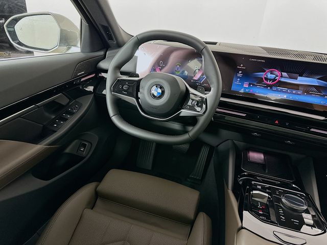 2025 BMW 5 Series 530i xDrive 24