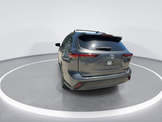 2024 Toyota Highlander - $36,998