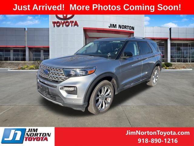 2024 Ford Explorer Limited's photo