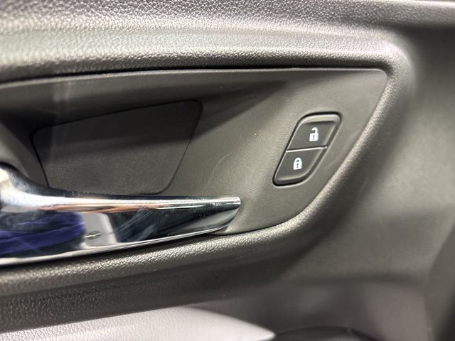2025 Chevrolet Trax LT photo