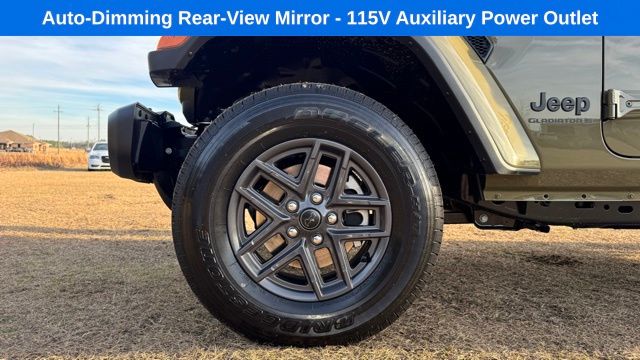 new 2025 Jeep Gladiator car, priced at $40,525