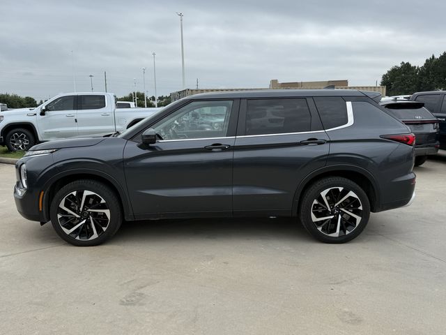 2024 Mitsubishi Outlander SE Black at Emmons Autoplex