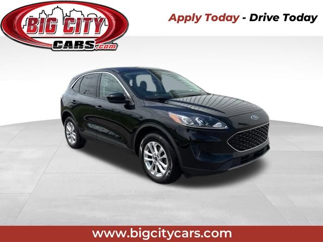 2021 Ford Escape SE photo