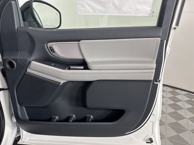 2025 Star White Metallic Tri-Coat Ford Expedition Max RWD SUV