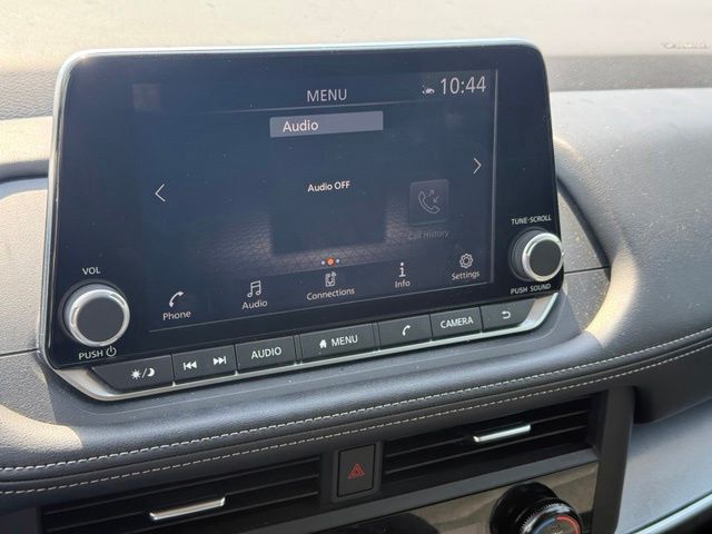 2025 Nissan Rogue SV - Photo 32