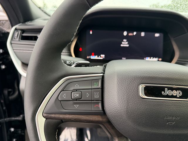 new 2026 Jeep Grand Cherokee car, priced at $37,525