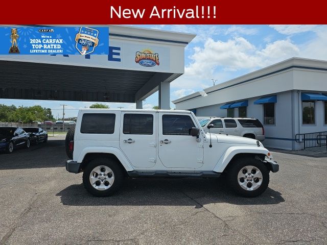 2015 Jeep Wrangler Unlimited Sahara photo